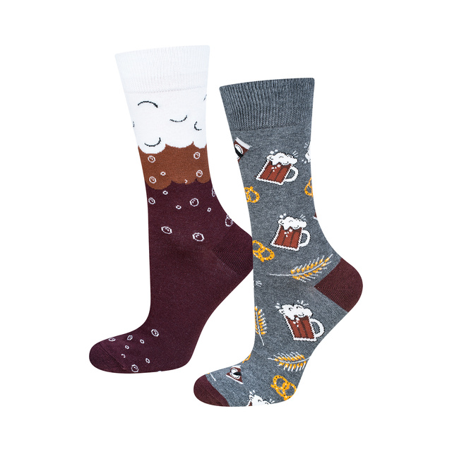 Juego de 2 calcetines coloridos SOXO GOOD STUFF para hombre con cerveza divertida en una lata para regalo