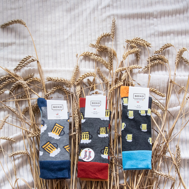 Juego de 4 calcetines de hombre SOXO GOOD STUFF en una caja de pizza