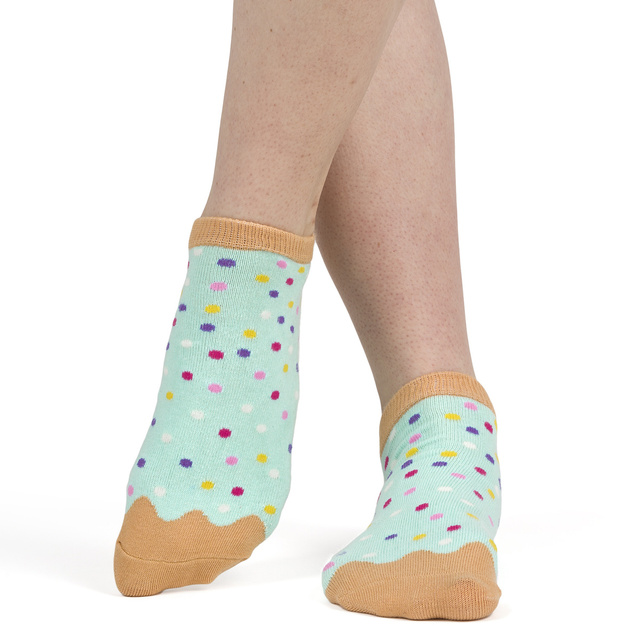 Juego de 4 calcetines SOXO para mujer en forma de donuta en una caja