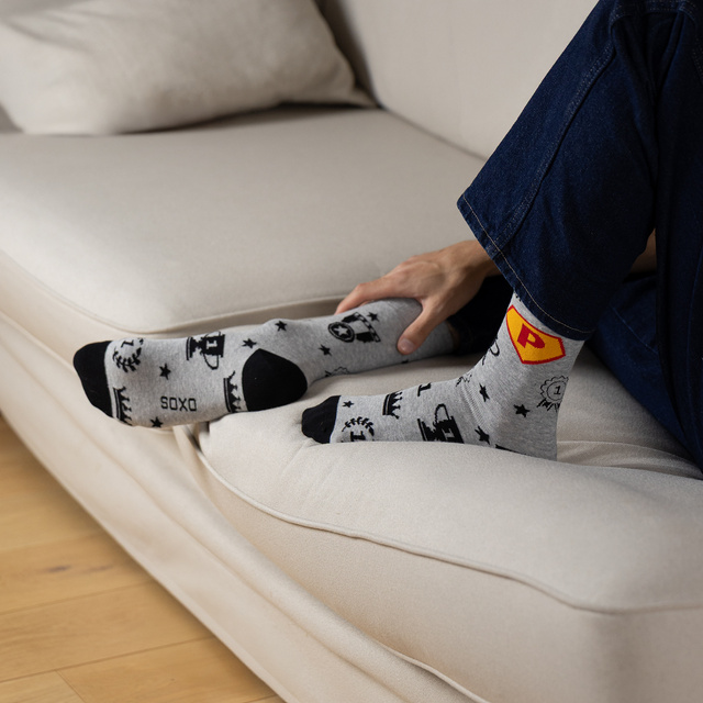 Coloridos calcetines de hombre SOXO con la inscripción "SuperPapa" | regalo del dia del padre