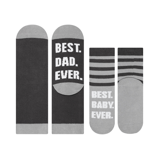 Un conjunto de calcetines para papá e hijo SOXO