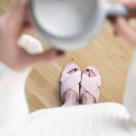 Pantuflas de mujer SOXO de pelo rosa con suela de TPR dura