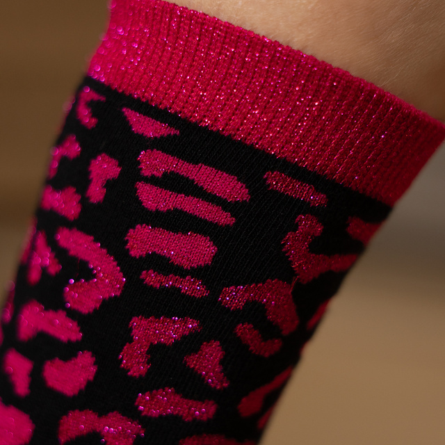 Calcetines de mujer SOXO Leopard rosas en paquete - 3 pares