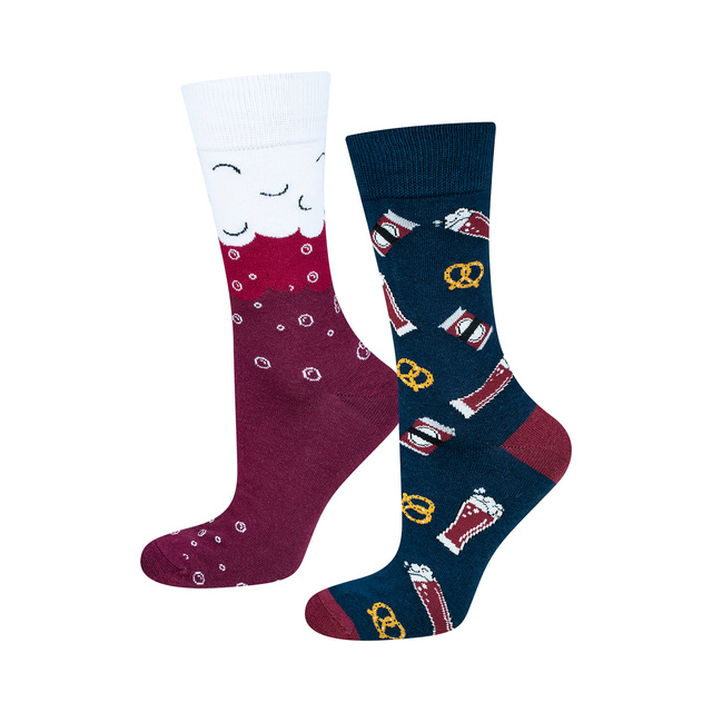 Calcetines coloridos de SOXO GOOD STUFF para hombre, divertida cerveza roja irlandesa en una lata de regalo