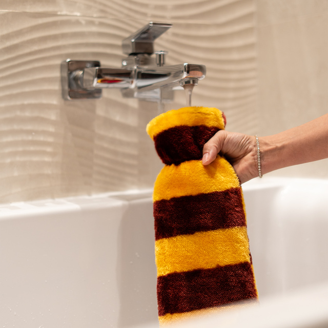 Botella de agua Harry Potter 2L + Calcetines
