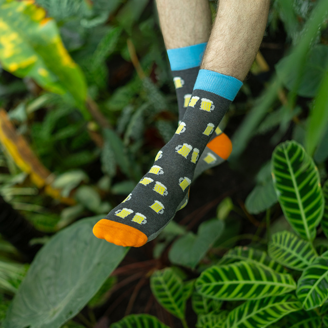 Juego de 4 calcetines de hombre SOXO GOOD STUFF en una caja de pizza