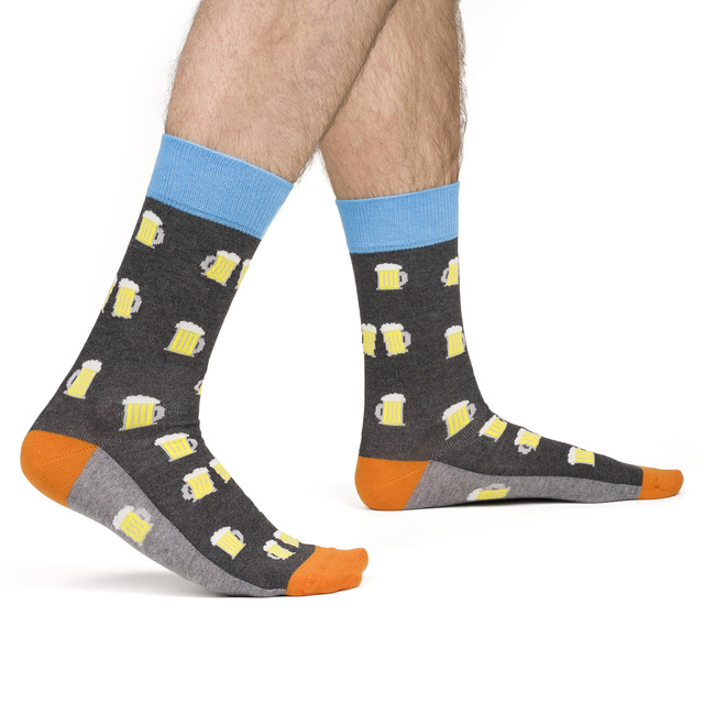 Juego de 4 calcetines de hombre SOXO GOOD STUFF en una caja de pizza