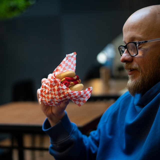 Juego de calcetines de carne y calcetines de hamburguesa en una caja
