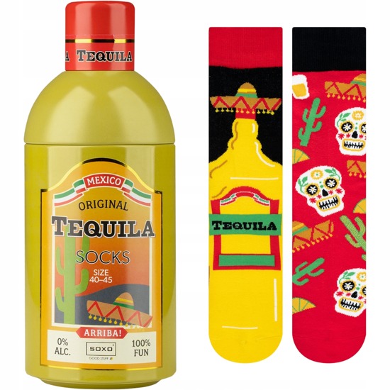 Coloridos calcetines de tequila SOXO GOOD STUFF en una botella