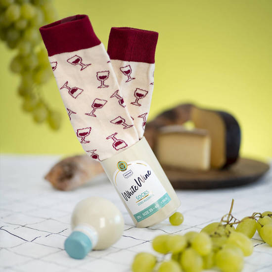 SOXO GOOD STUFF calcetines de mujer graciosos White Wine en una botella de regalo