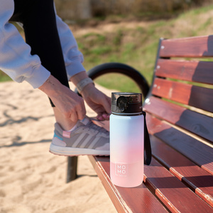 MOMO WAY Botella de agua 0,6L azul y rosa | ideal para viajes | BPA free | Tritan